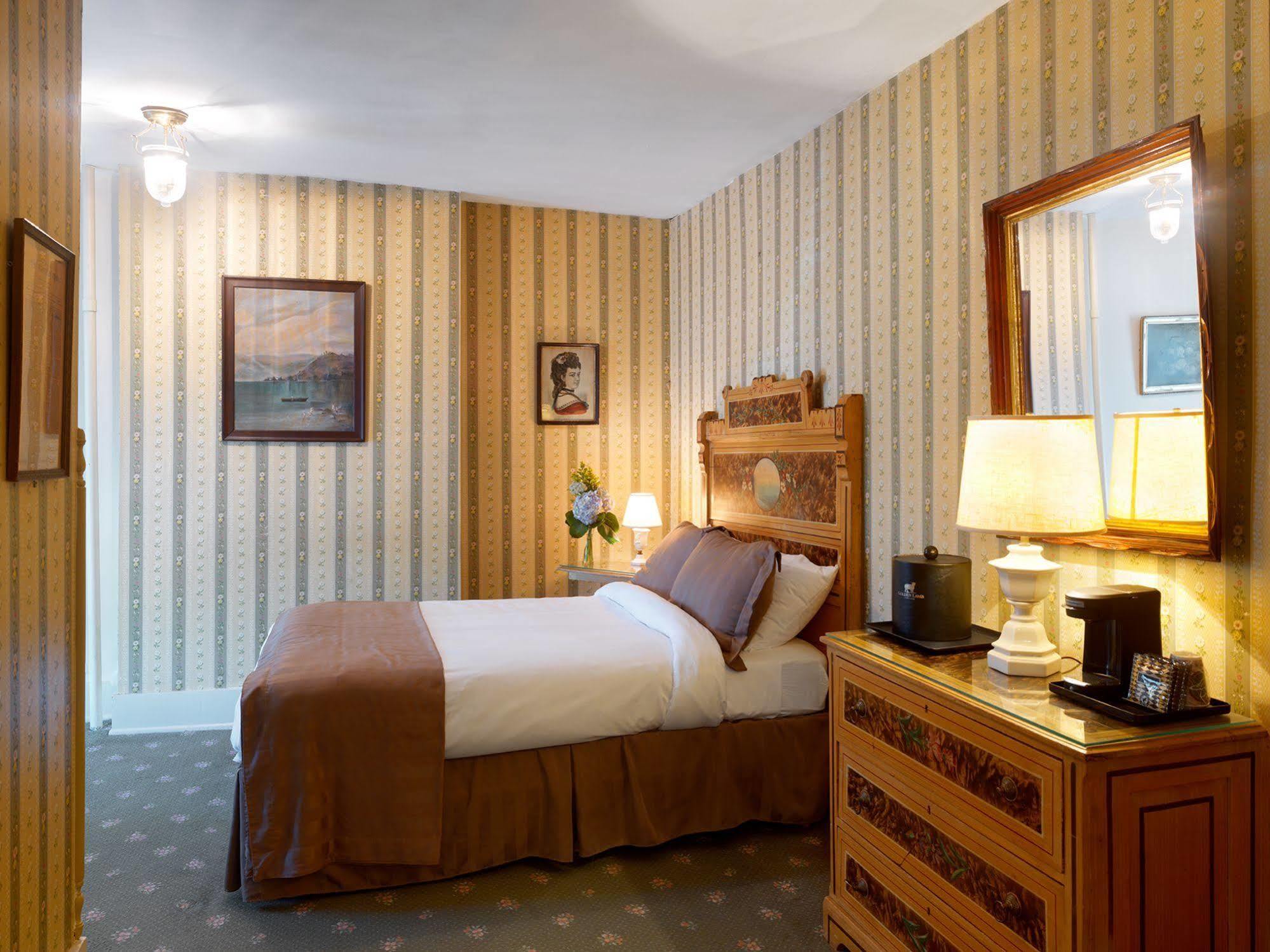 The Golden Lamb Hotel Lebanon Luaran gambar