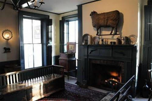 The Golden Lamb Hotel Lebanon Luaran gambar